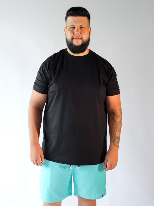 T-SHIRT BÁSICA PRETA - PLUS SIZE