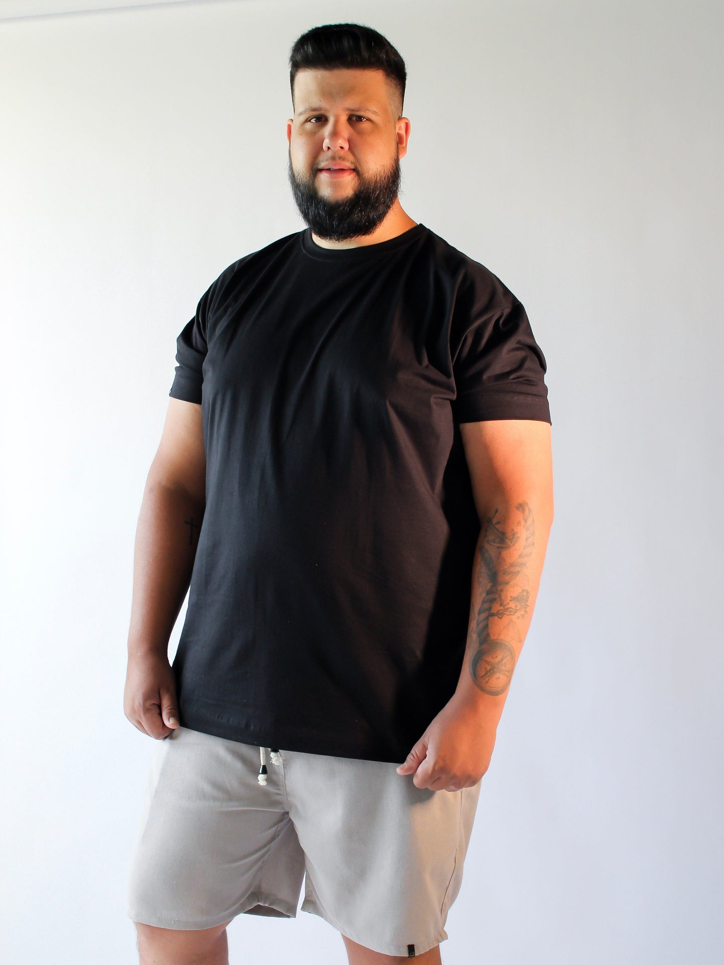 SHORT LINHO CINZA CLARO - PLUS SIZE