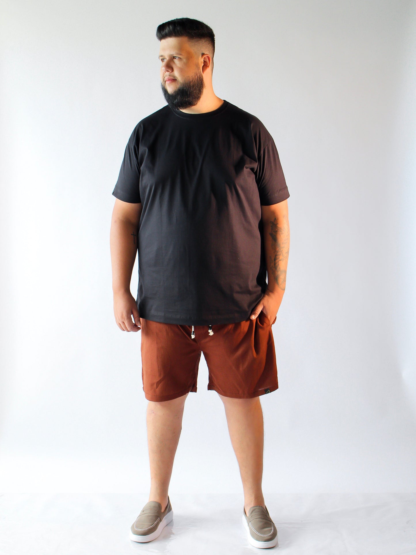 SHORT LINHO PREMIUM MARROM - PLUS SIZE