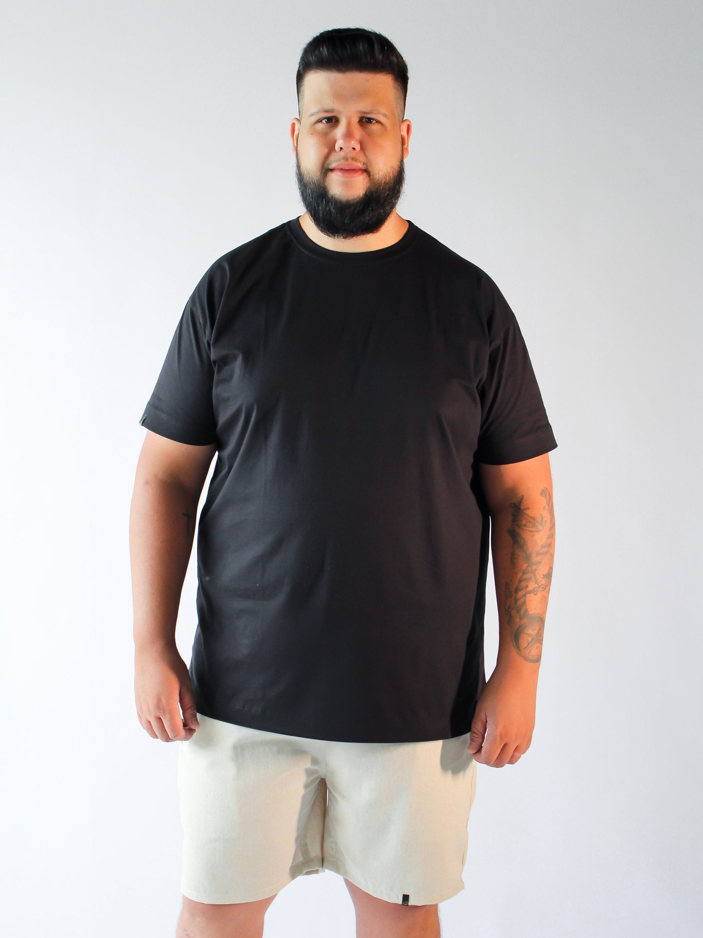 SHORT LINHO CRU - PLUS SIZE