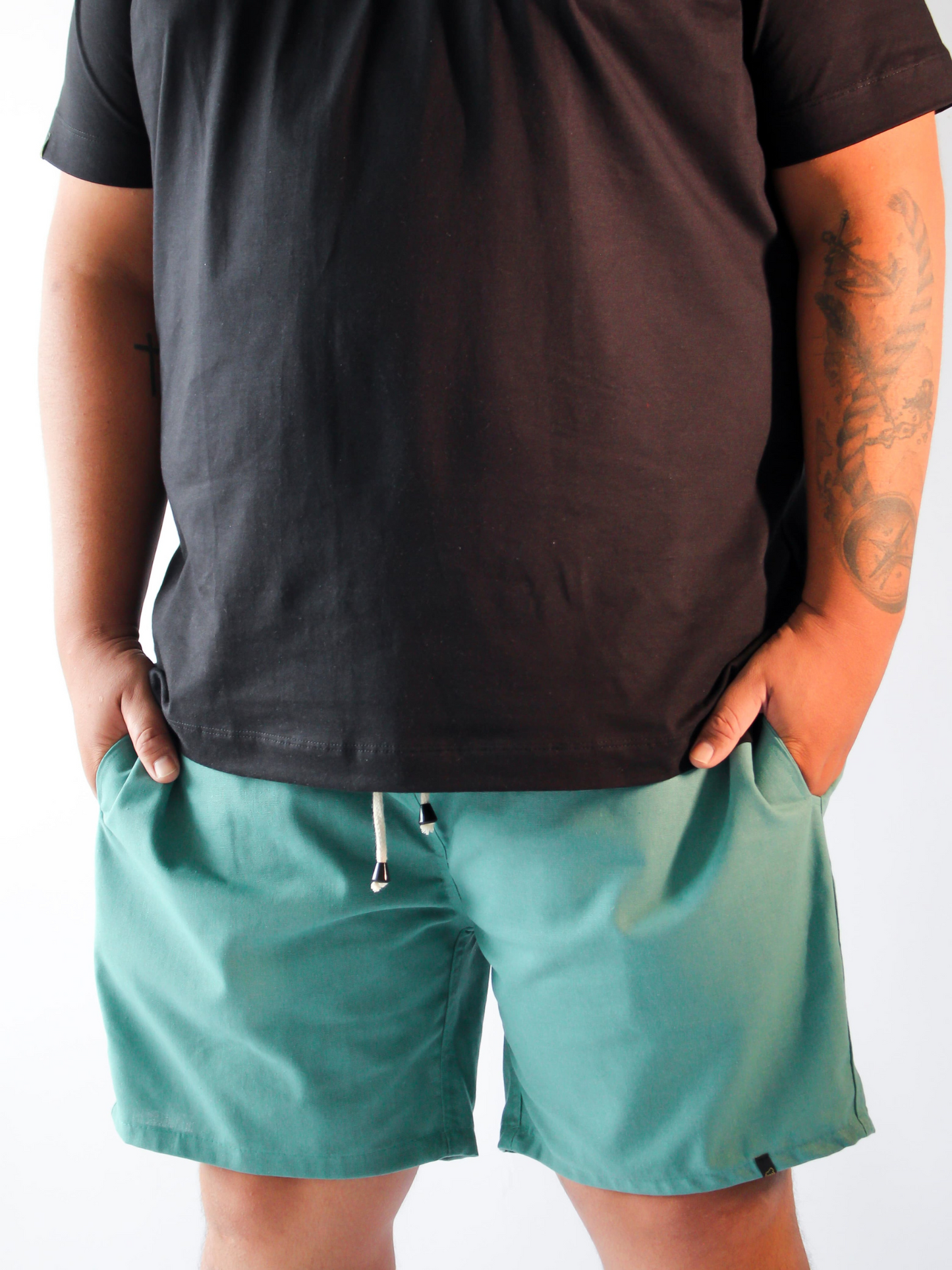 SHORT LINHO VERDE OLIVA - PLUS SIZE