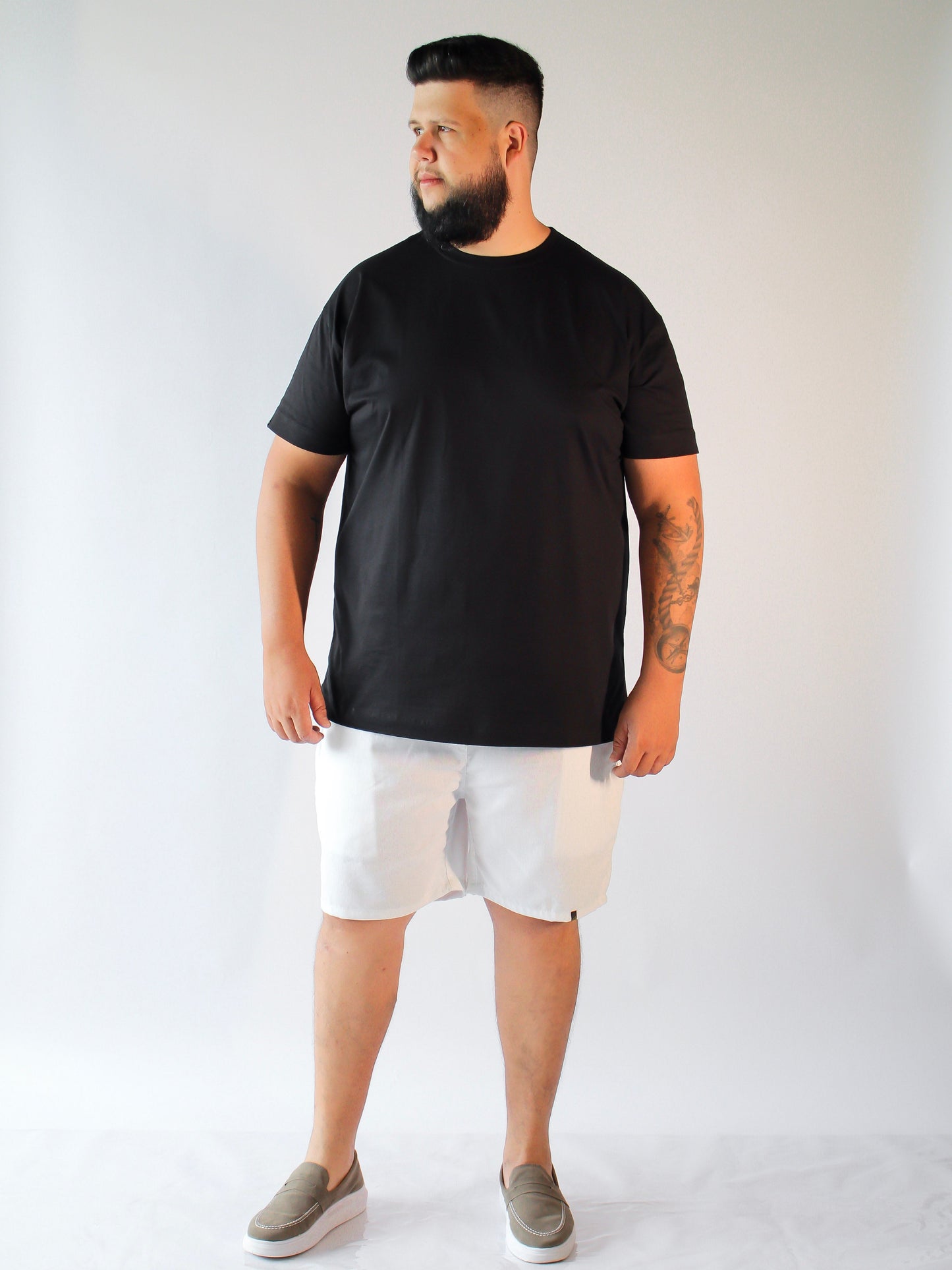 SHORT LINHO BRANCO - PLUS SIZE