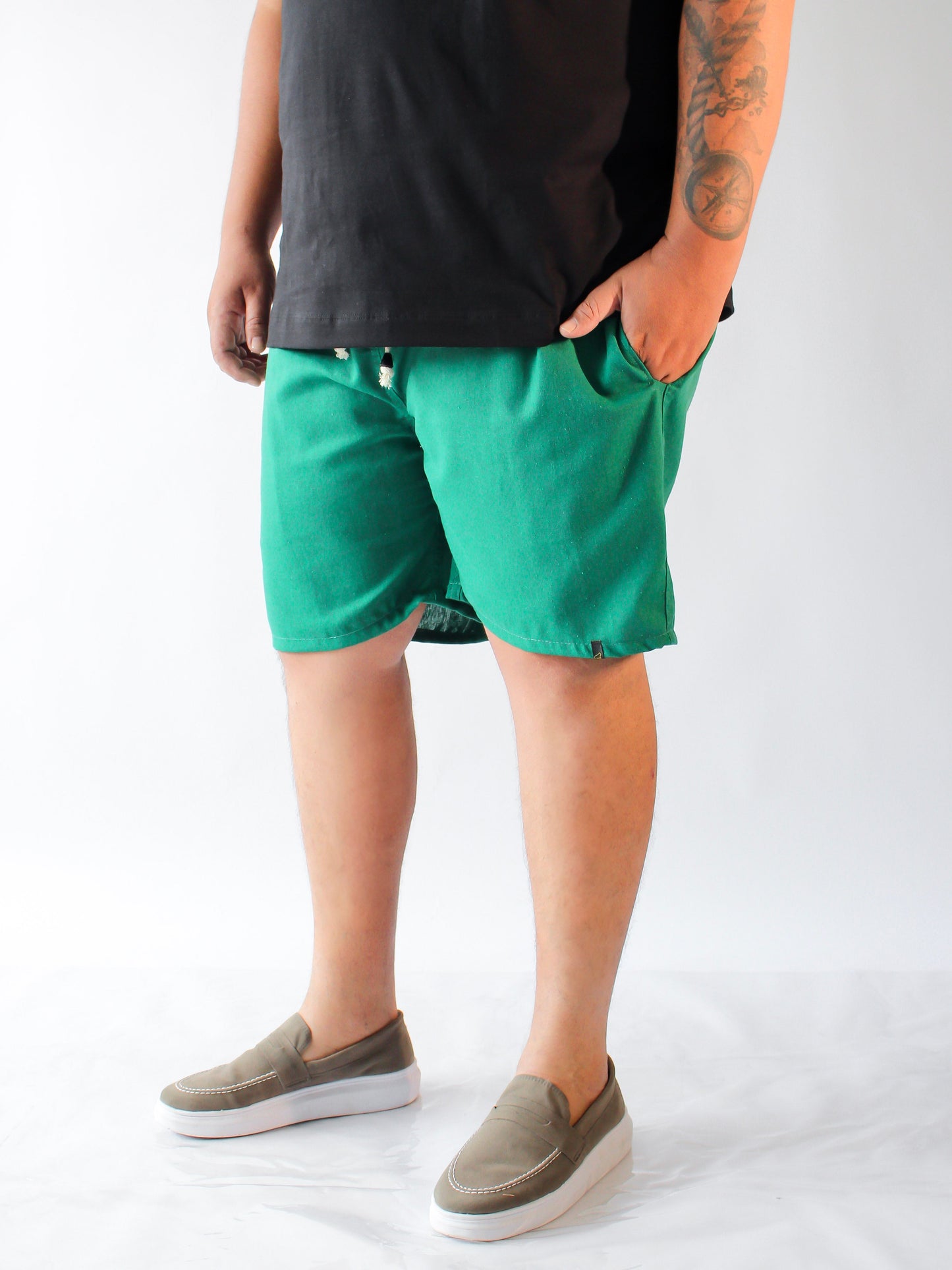 SHORT LINHO VERDE BANDEIRA - PLUS SIZE