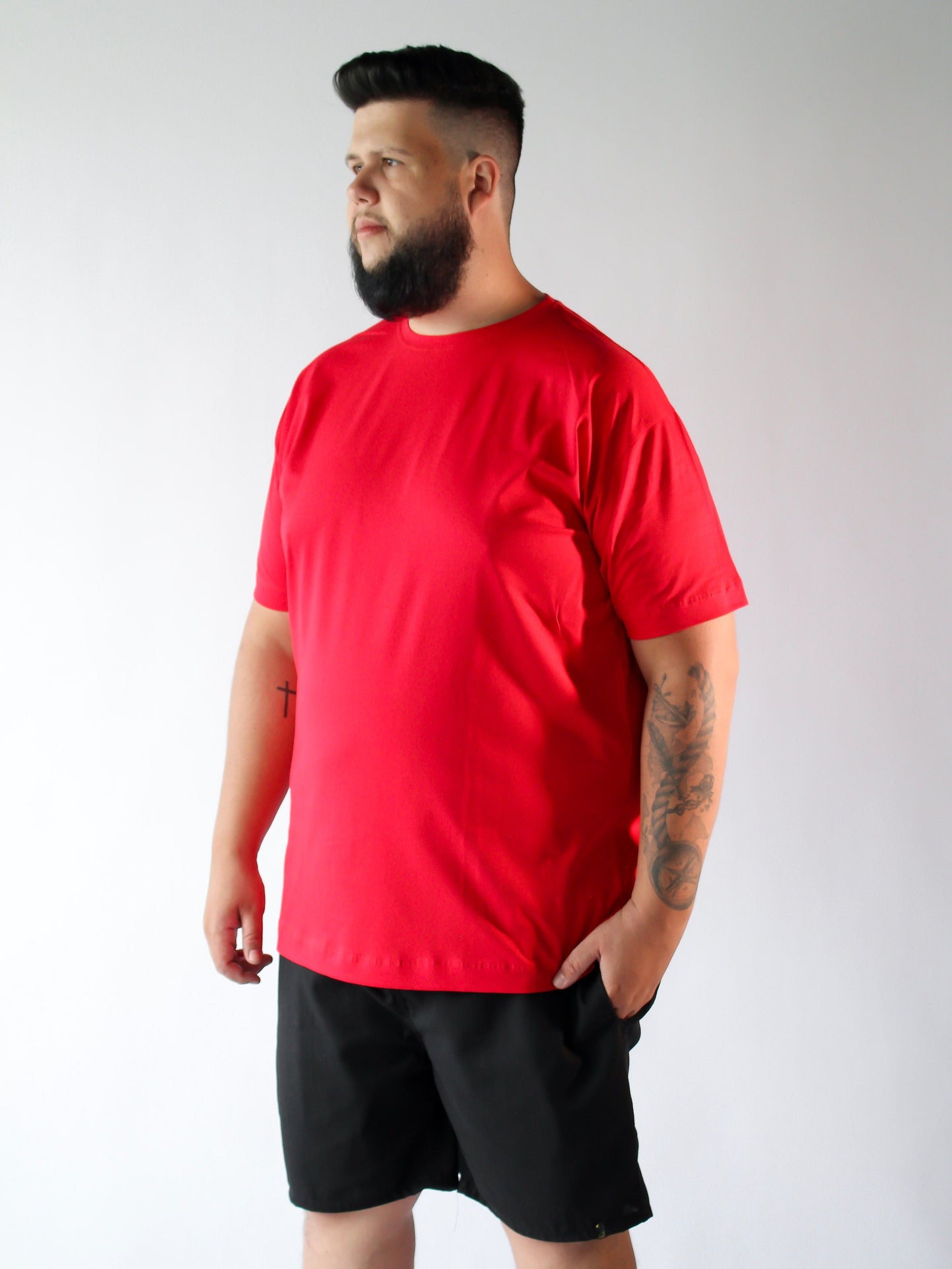 T-SHIRT BÁSICA VERMELHA - PLUS SIZE