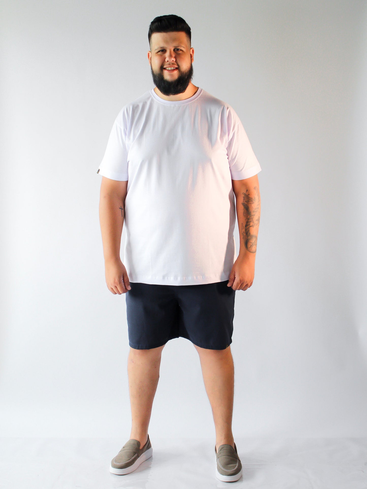 SHORT LINHO AZUL MARINHO - PLUS SIZE