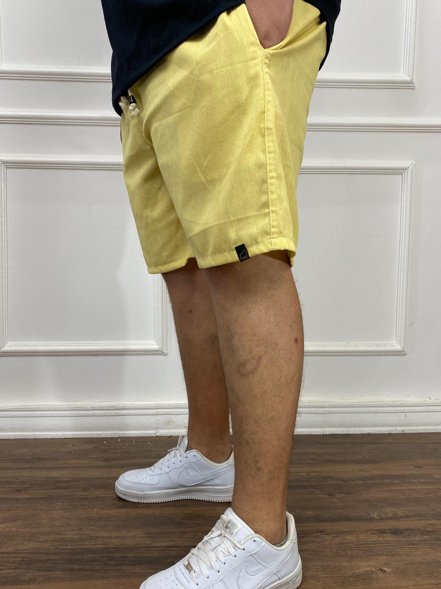 SHORT LINHO AMARELO PLUS SIZE