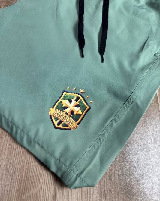 Short tactel verde folha BRASIL