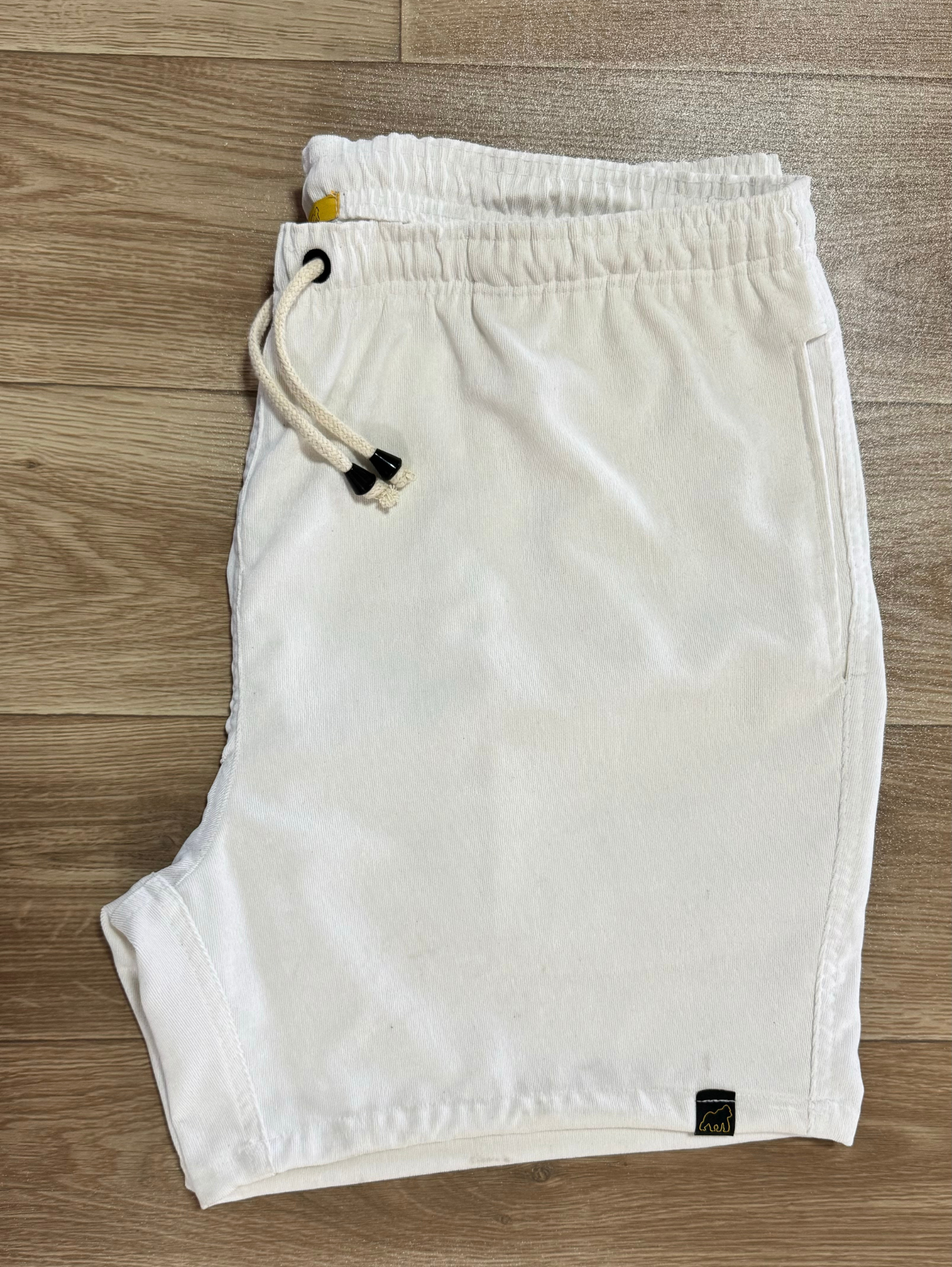 SHORT COTELÊ BRANCO PLUS SIZE