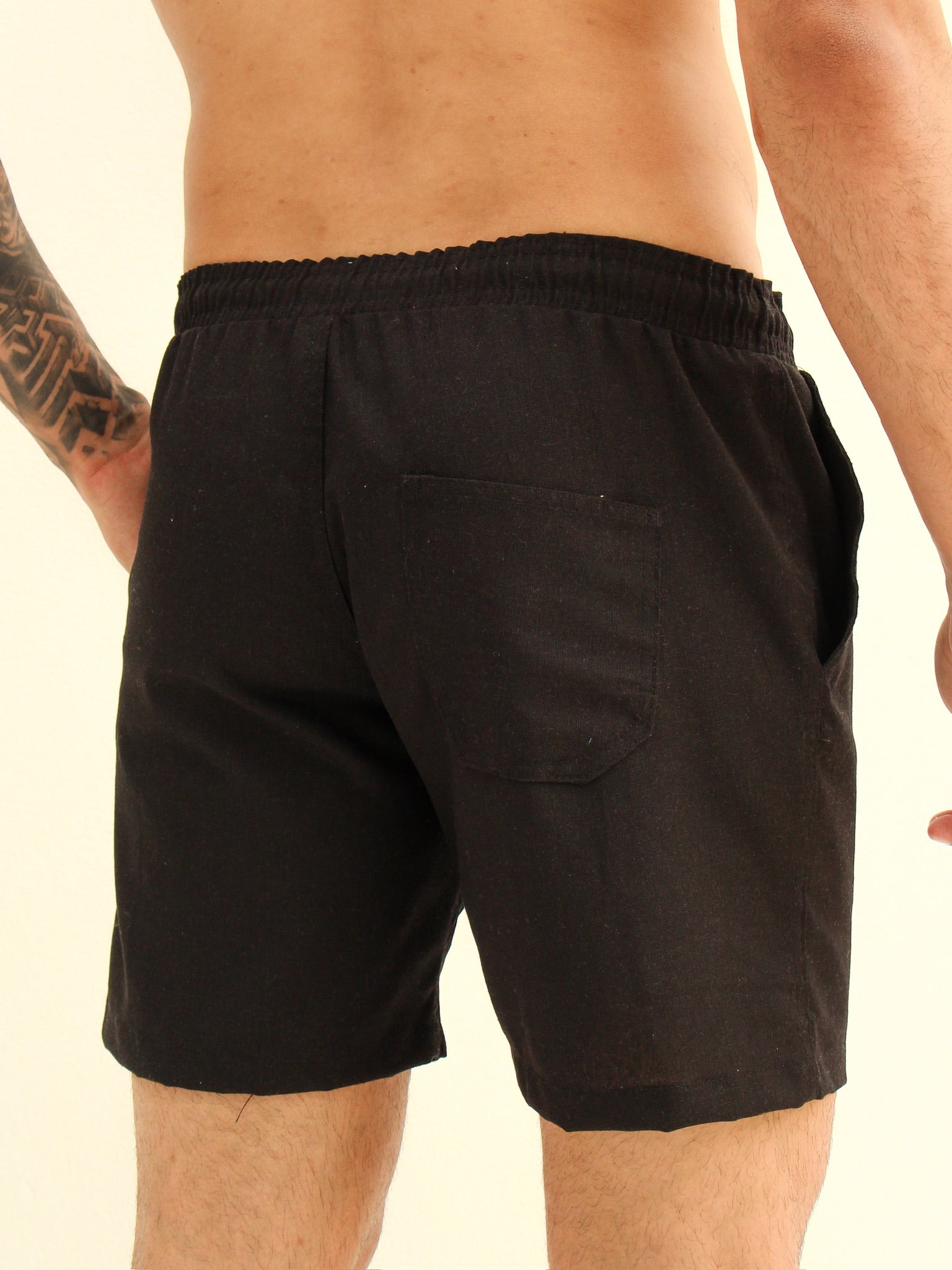 SHORT MASCULINO LINHO PRETO