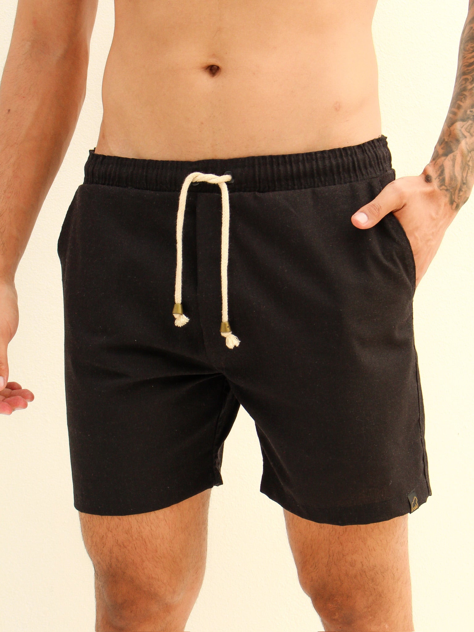 SHORT MASCULINO LINHO PRETO