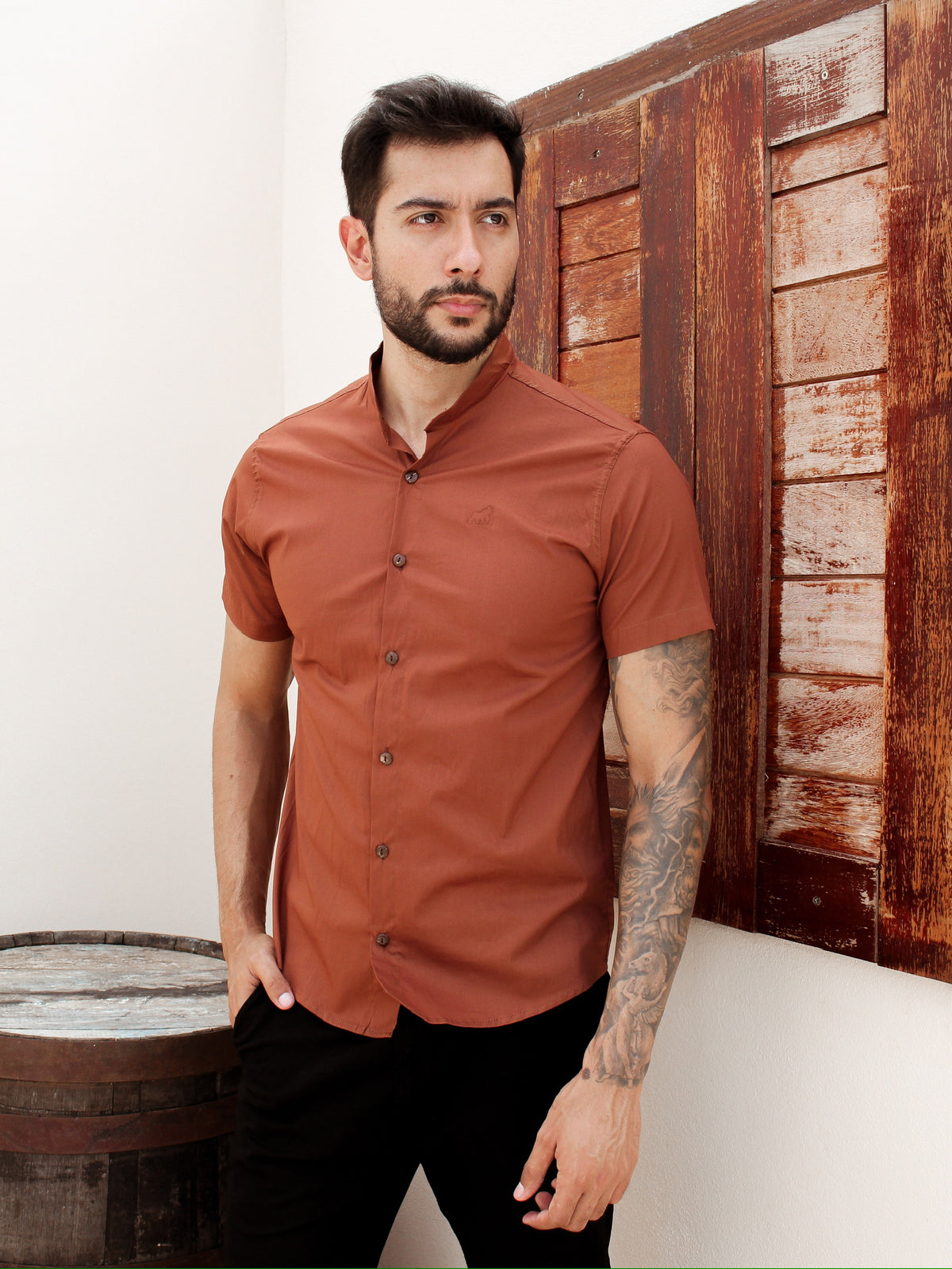 CAMISA SOCIAL GOLA PADRE MARROM