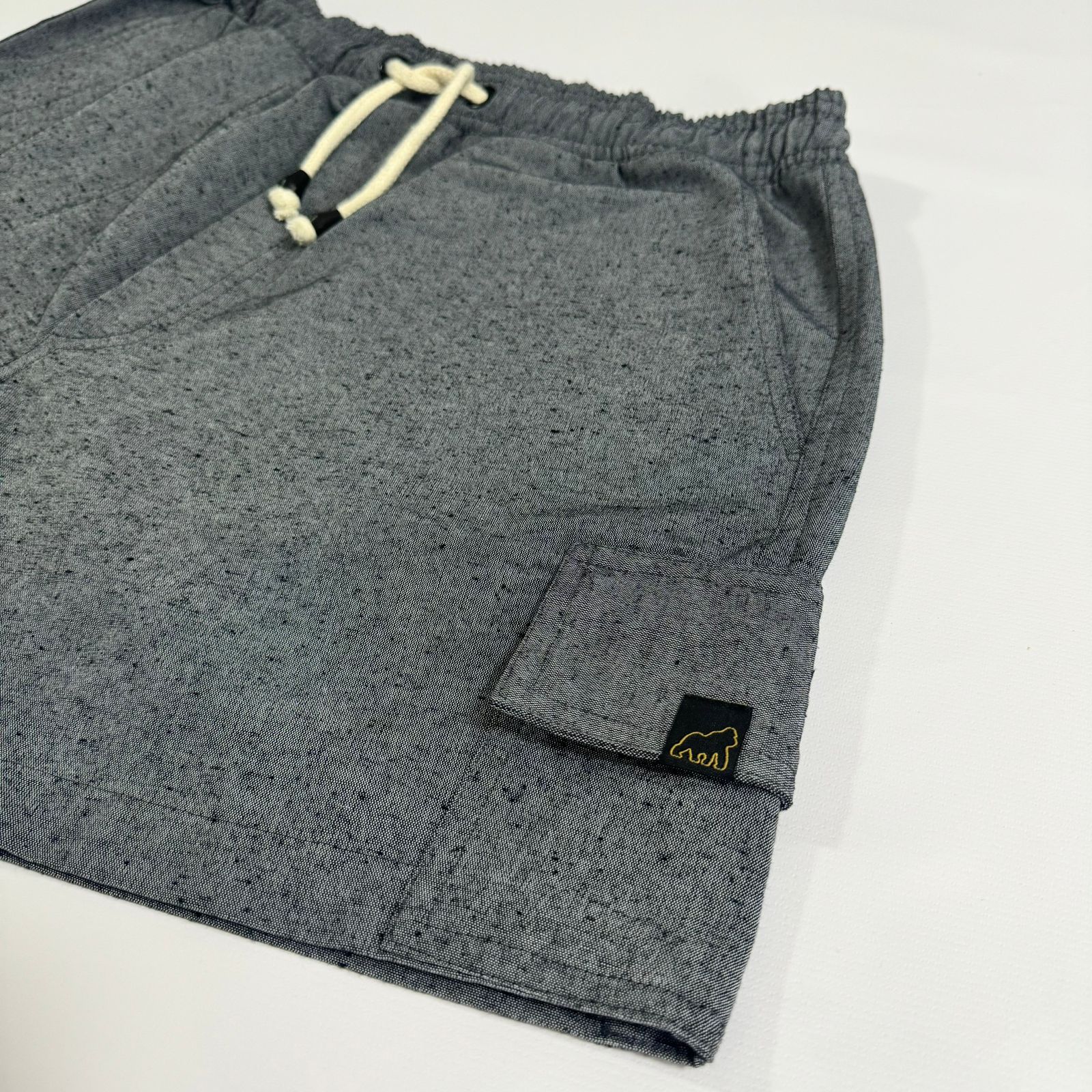 SHORT LINHO CARGO CINZA ESCURO