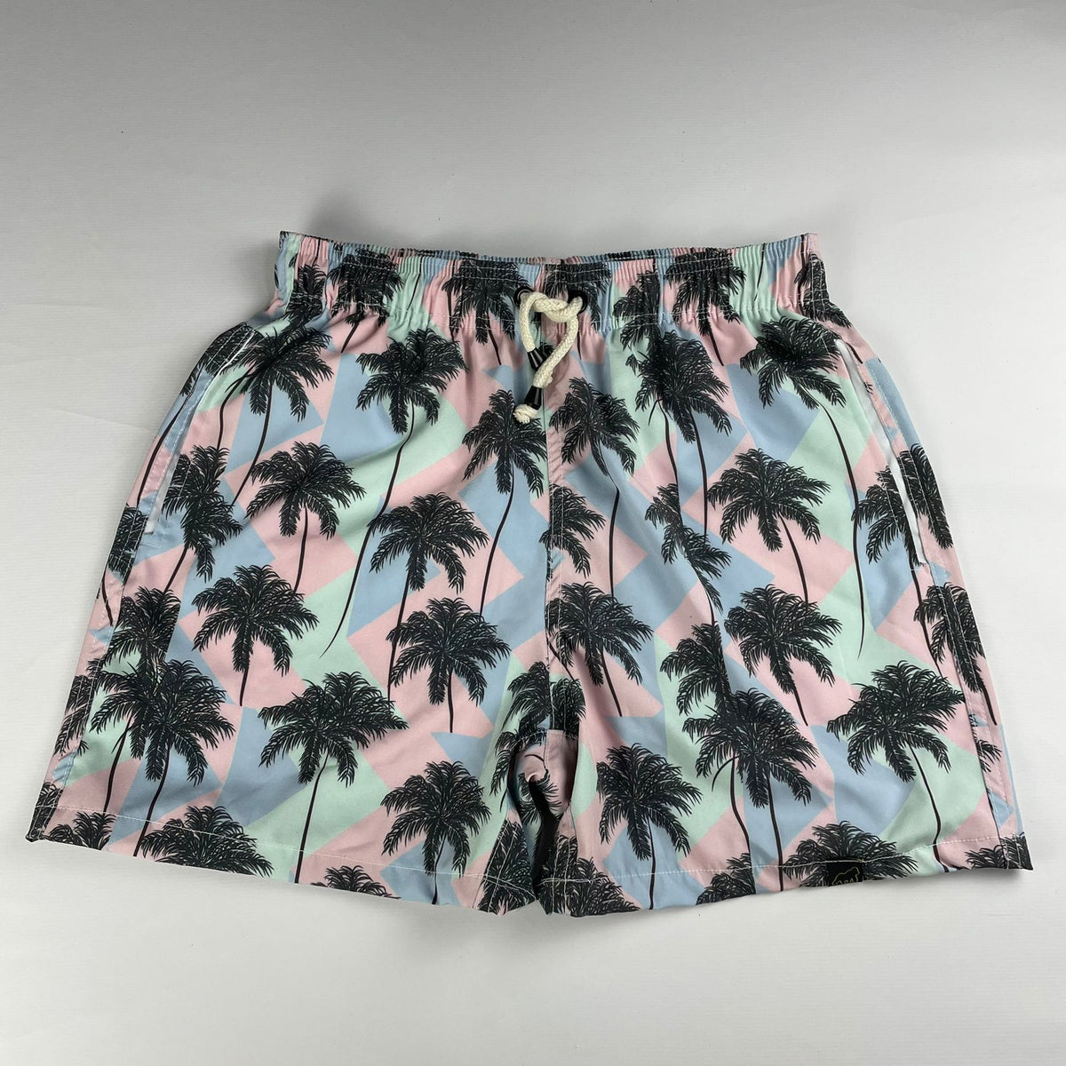 SHORT COQUEIROS COLORIDOS PLUS SIZE