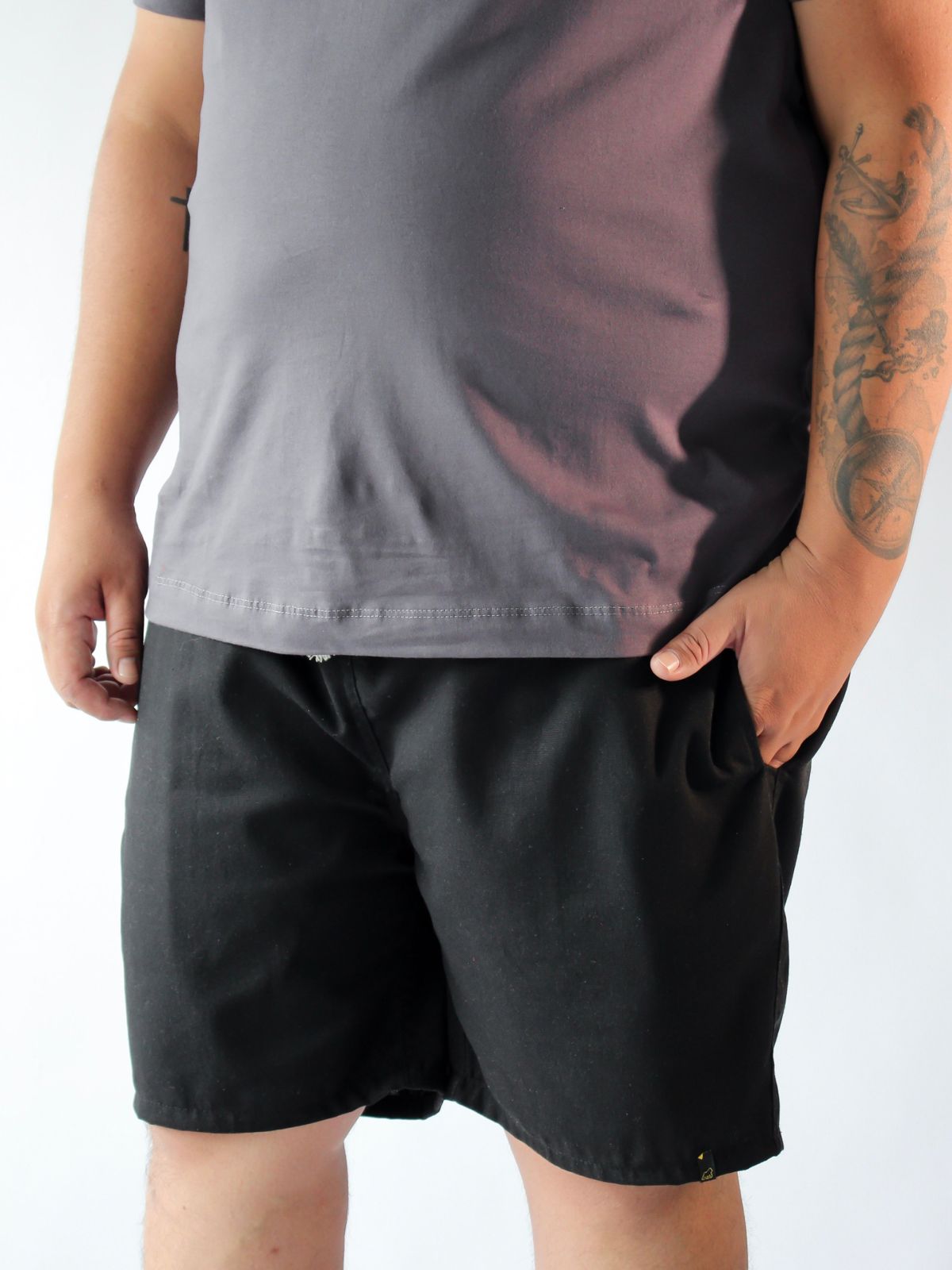 KIT 2 SHORTS LINHO PLUS - CRU E PRETO