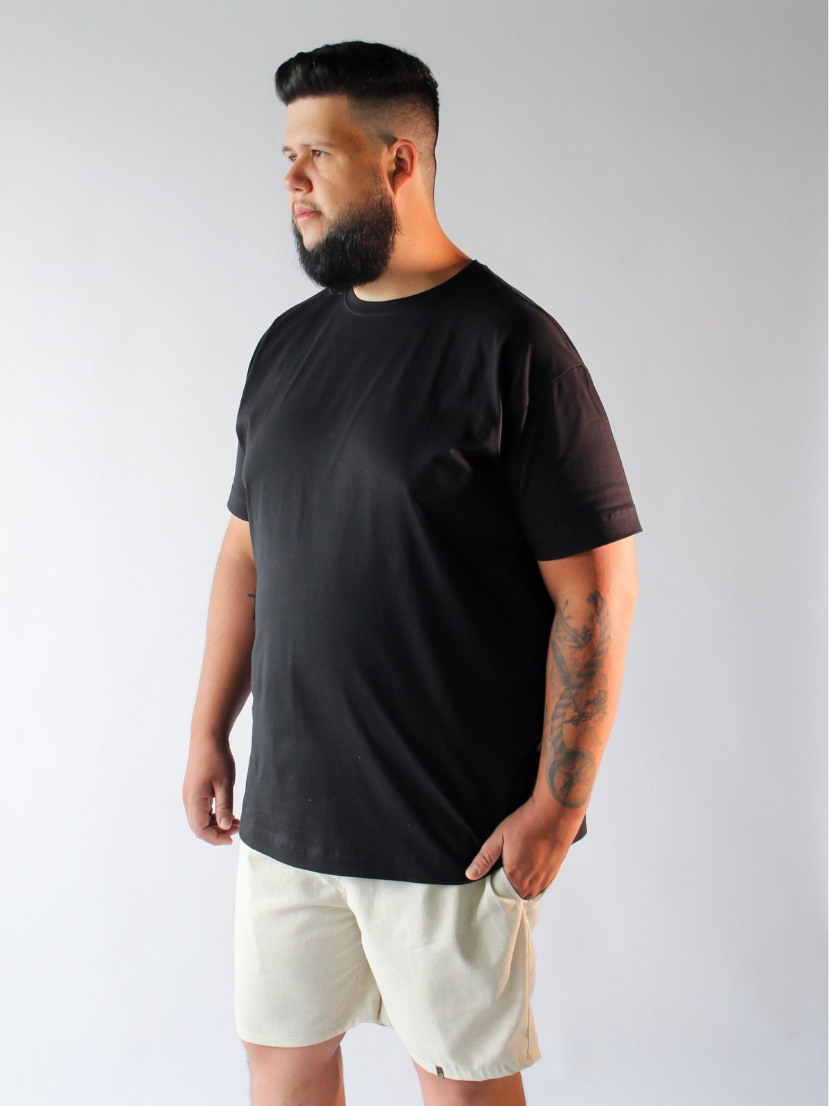KIT 2 SHORTS LINHO PLUS - CRU E PRETO