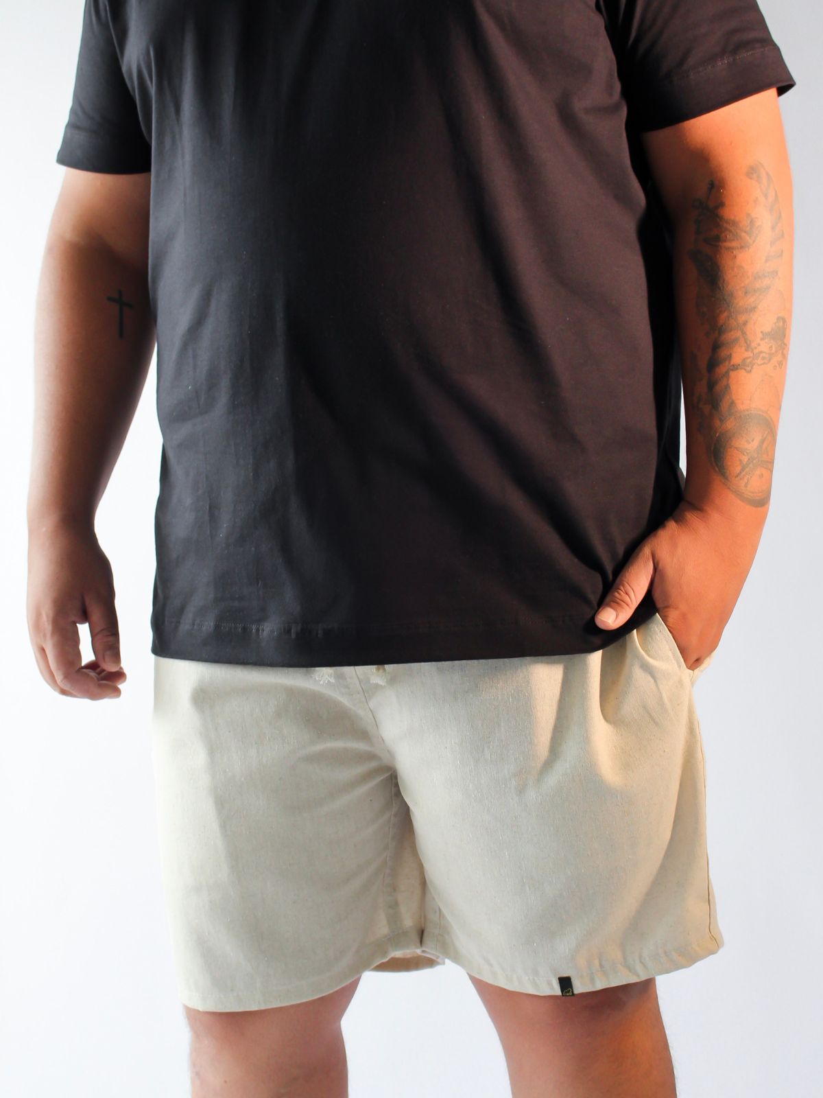 KIT 2 SHORTS LINHO PLUS - CRU E PRETO