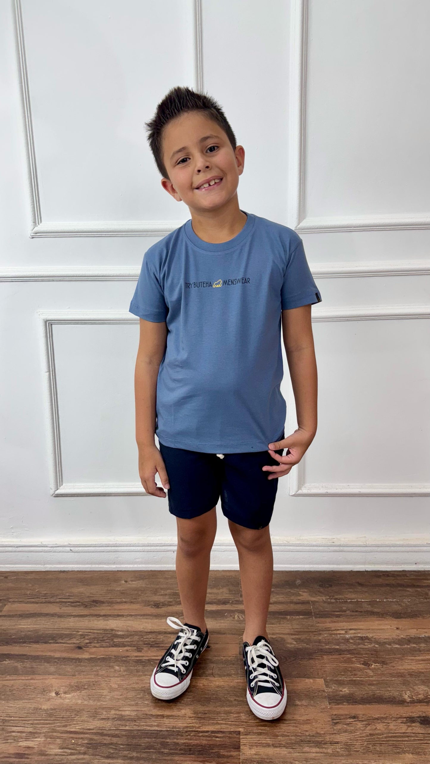 CAMISETA TRYBUTEHA MENSWEAR