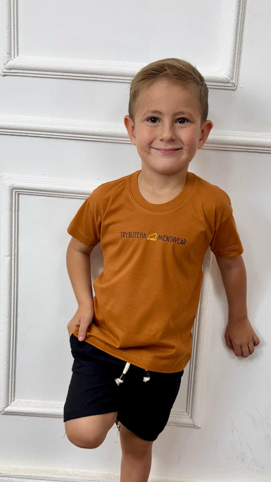 CAMISETA TRYBUTEHA MENSWEAR