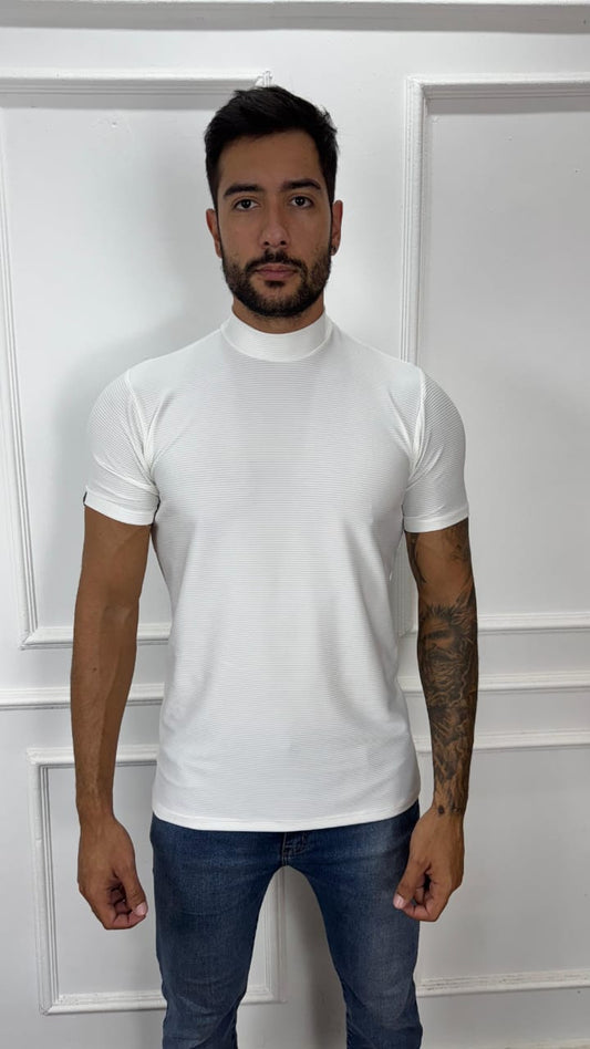 CAMISA MANGA CURTA GOLA ALTA BRANCA
