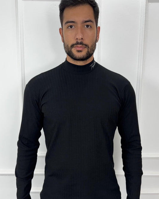 CAMISA MANGA LONGA GOLA ALTA CANELADA COM ELASTANO - PRETA