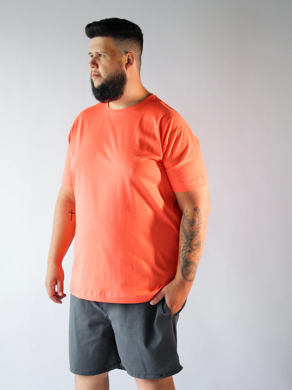 T-SHIRT BÁSICA CORAL - PLUS SIZE