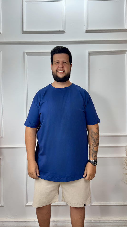 T-SHIRT BÁSICA AZUL MARINHO- PLUS SIZE