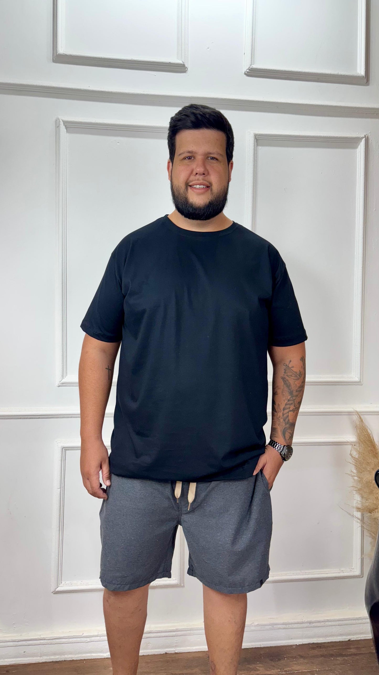SHORT LINHO CINZA ESCURO PLUS SIZE