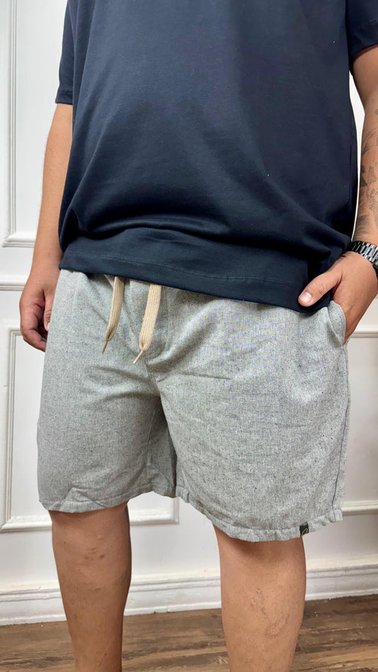 SHORT LINHO CINZA CLARO PLUS SIZE