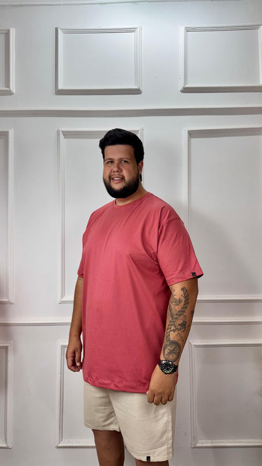 T-SHIRT BÁSICA SALMÃO  - PLUS SIZE
