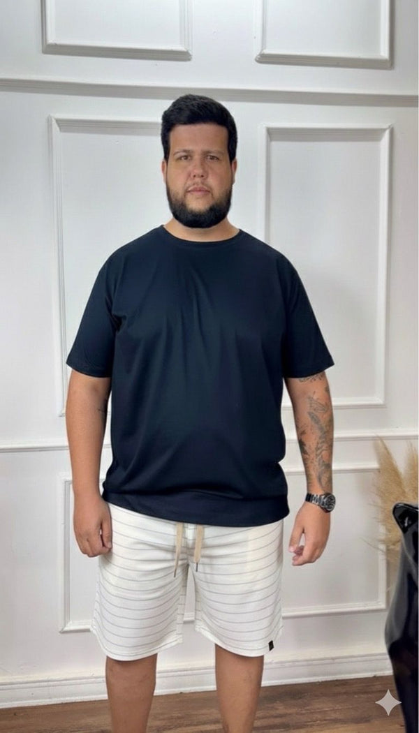 SHORT LINHO LISTRADO BRANCO PLUS SIZE