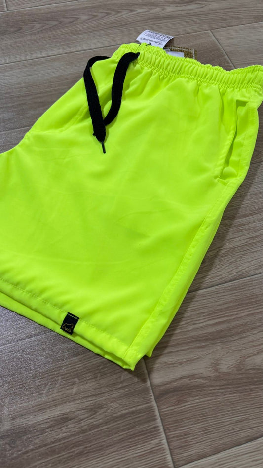 SHORT VERDE FLUORESCENTE TACTEL PLUS SIZE